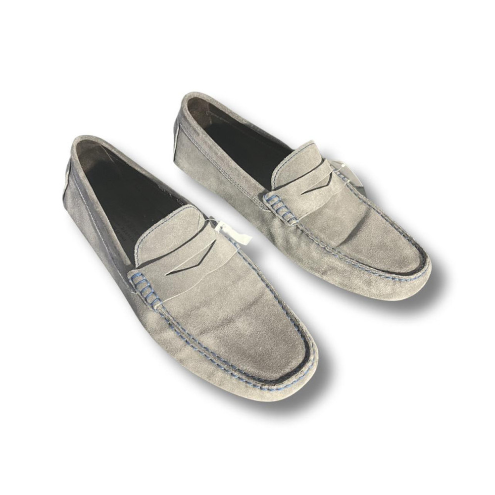 Shoes - Picture 4 of 4